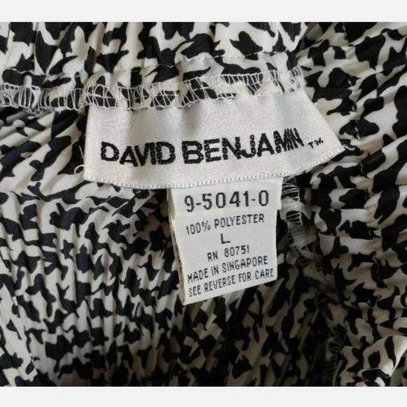 David Benjamin Accordion Skirt - Picture 2 of 3